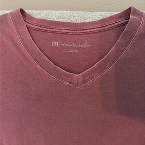 Travis Matthew men’s T-shirt size large